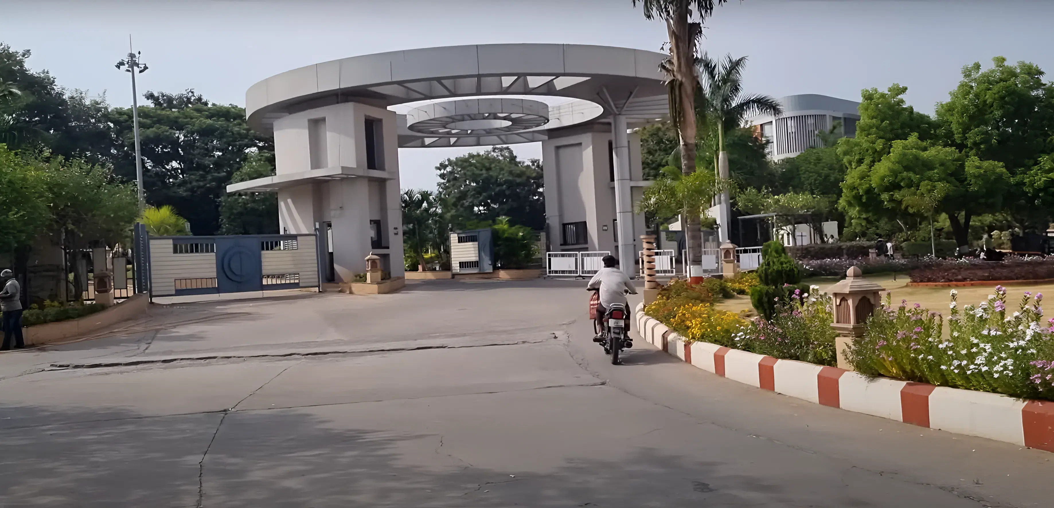 DY Patil School of Management Pune Campus photo 4